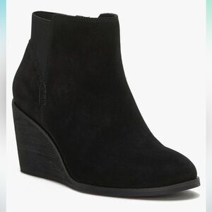 Lucky Brand‎ Zorlina black suede booties NEW 9